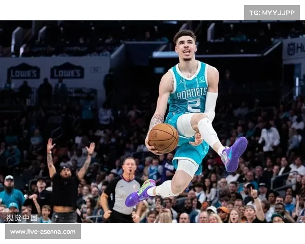 三球复出盘活黄蜂进攻，团队篮球成效显著