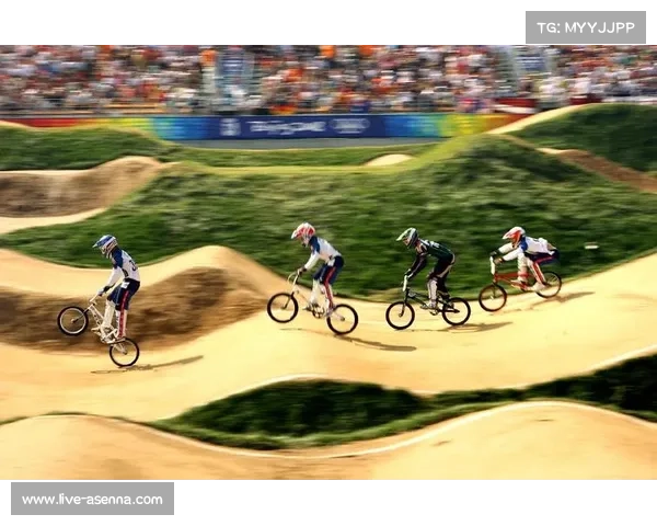 BMX纪录片《车轮上的青春》开机,记录中国小轮车少年成长 BMX纪录片《车轮上的青春》开机,记录中国小轮车少年成长